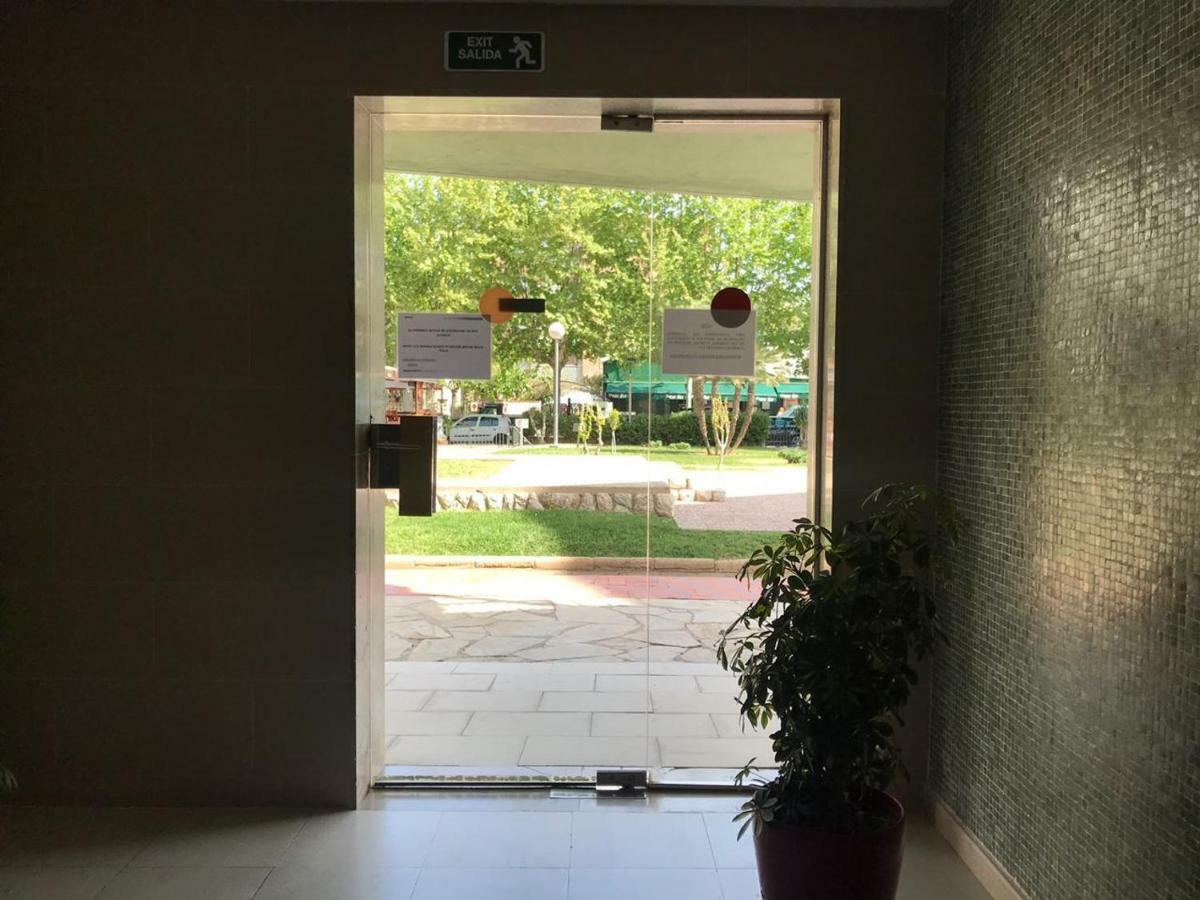 Apartamento Kristina Apartment Salou Bagian luar foto